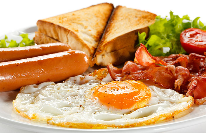 breakfast-with-eggs-and-sausage